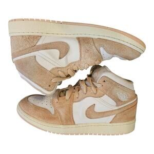 Nike Girls Air Jordan 1 Mid SE White Basketball Shoes Sneakers Sz 6.5 Youth UK 6